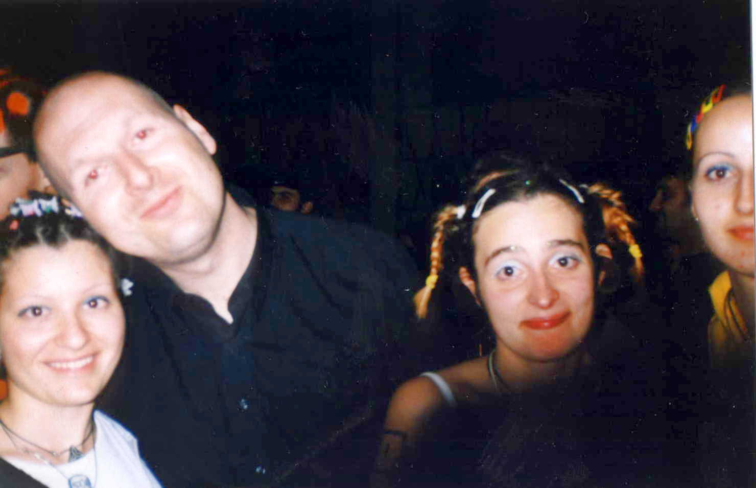 :-) Three Little Rave Girls + ALTER EGO :-) 7.april.2000